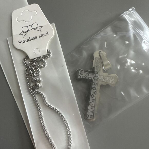 Stainless Steel Cross Pendant 24 Inch Chain Necklace Jesus Christ Faith Prayer - Picture 6 of 6